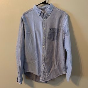 Men’s American Eagle button up
